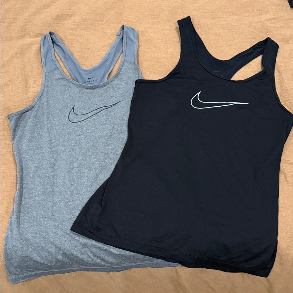 Nike Black and Gray Tank Tops workout set